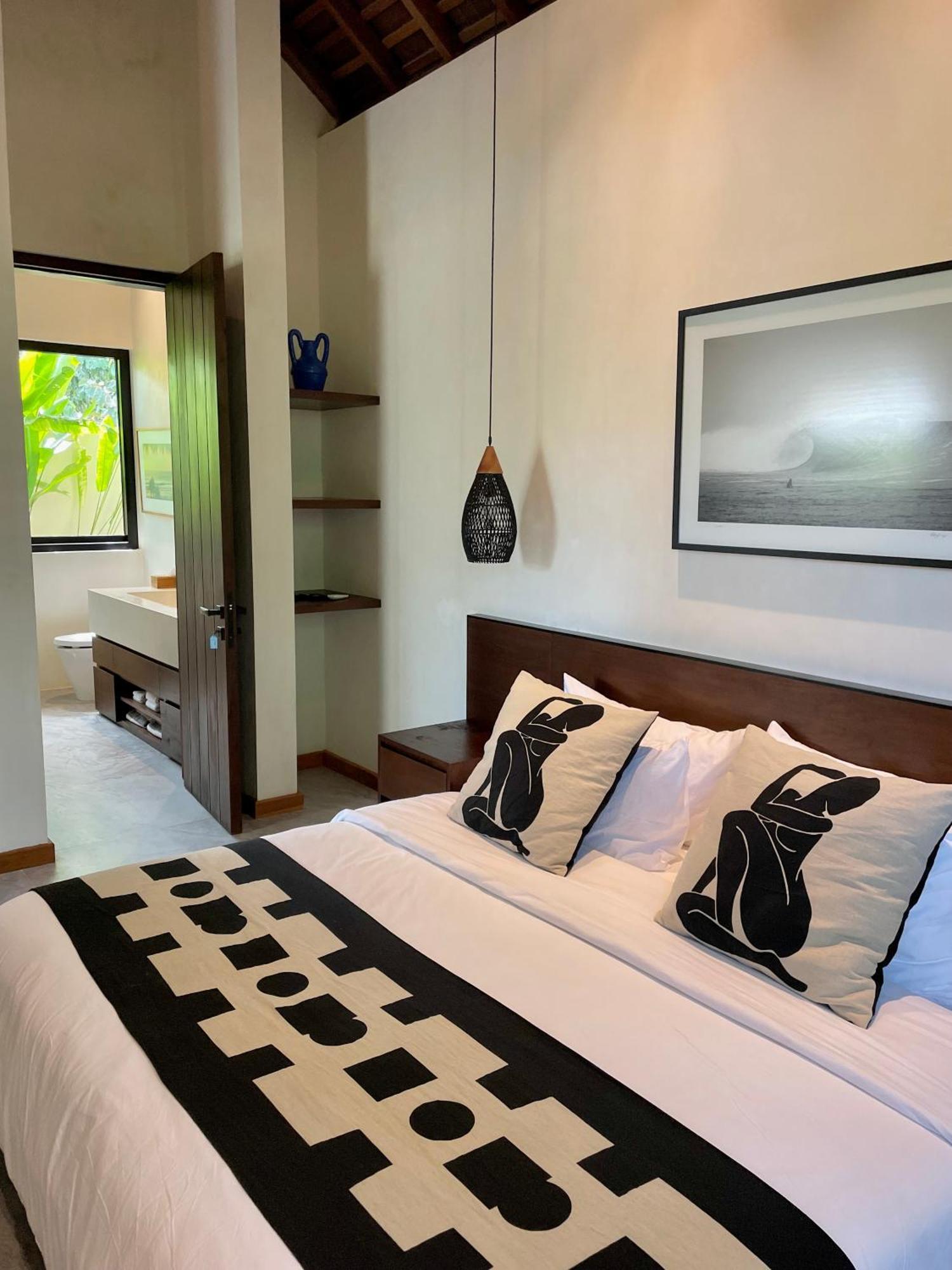 Mona Boutique & Uluwatu (Bali)